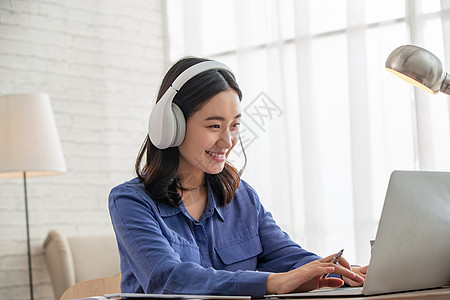 养蜂人 （英语版）